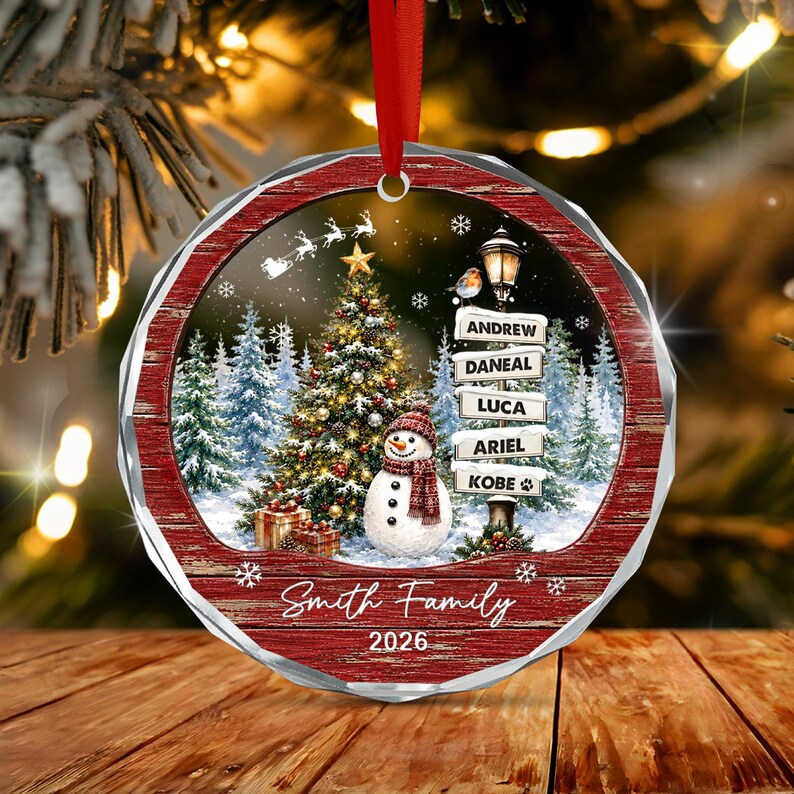 Family & Pet Signpost Crystal Glass Ornament