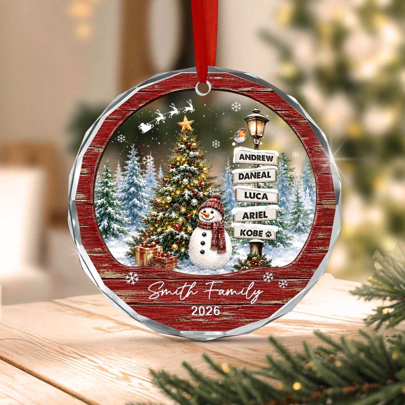 Family & Pet Signpost Crystal Glass Ornament